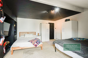 Photo 1- click for photo gallery